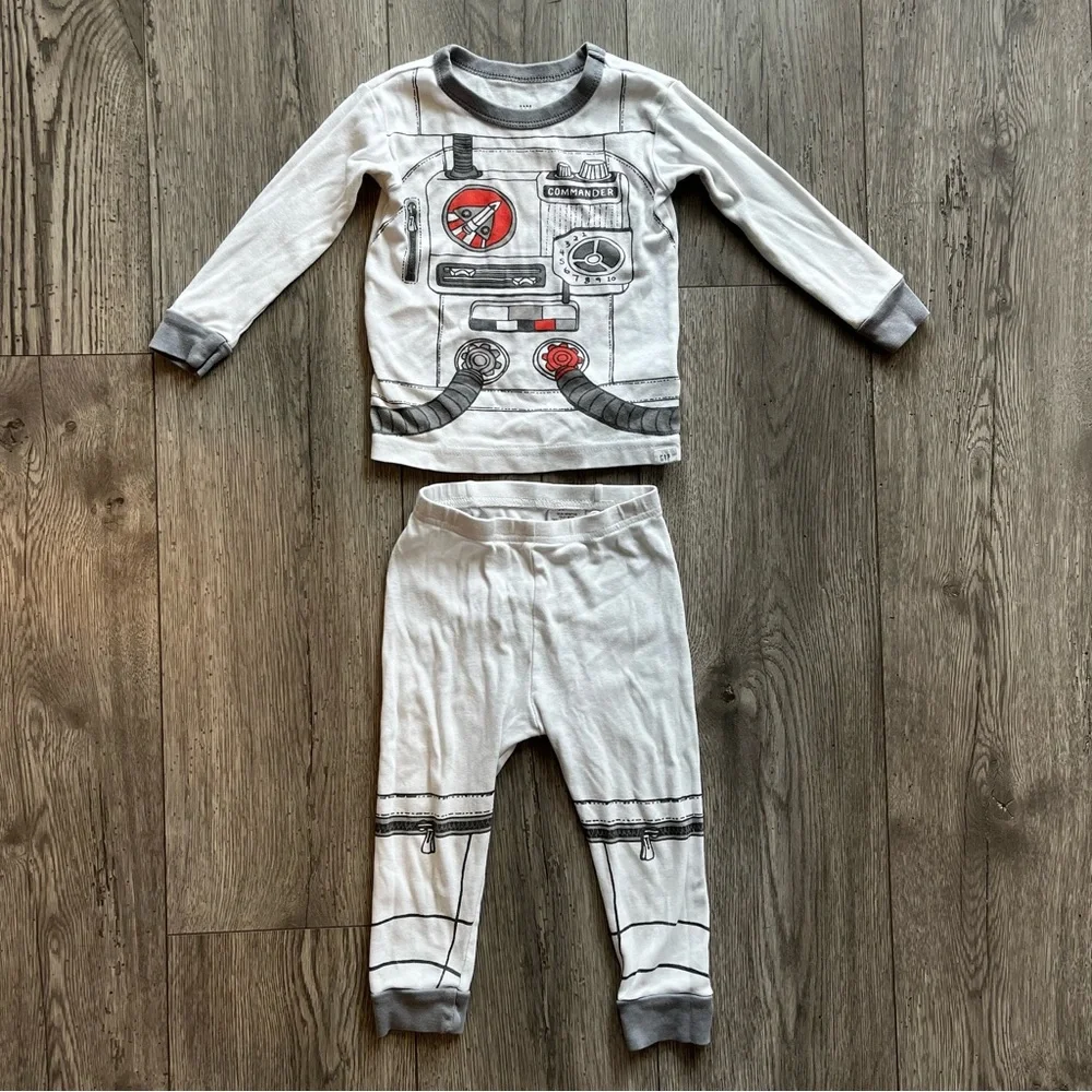 Gap‎ Baby & Toddler Astronaut Long Sleeve 2 Piece PJ Set